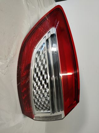 PILOTO TRASERO IZQUIERDO FORD MONDEO SW 