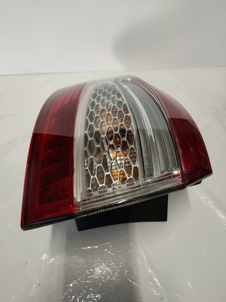 PILOTO TRASERO IZQUIERDO FORD MONDEO SW 
