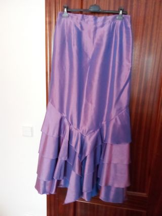 Vestido de fiesta y tocado