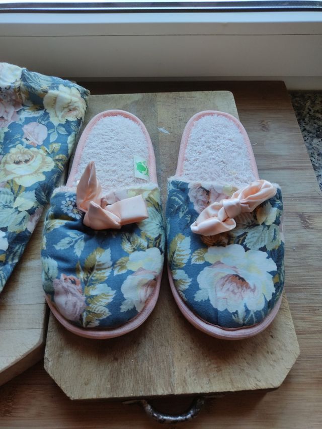 Deliziose pantofole con sacchetto