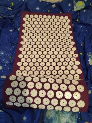 Alfombra y almohada masajeadora