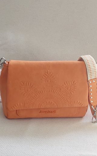 Bolso naranja Desigual