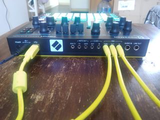 Novation MonoStation - Sintetizador analógico