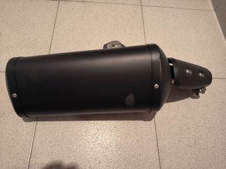 ESCAPE ORIGINAL YAMAHA FZ8