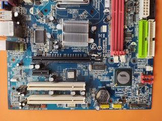 placa base socket 775 GIGABYTE G4-VM900m REV 1.1