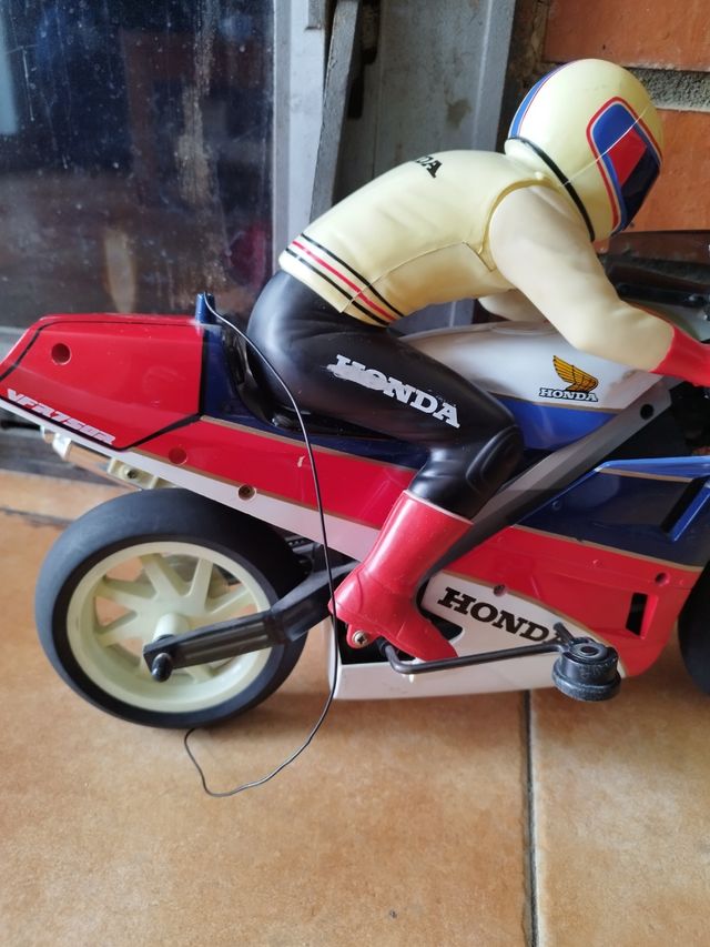 Moto juguete honda vfr750r v4
