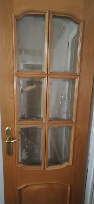 PUERTA DE MADERA MACIZA