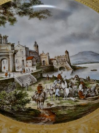 PIATTO DA PARETE PORCELLANA E ORO VINTAGE KAISER