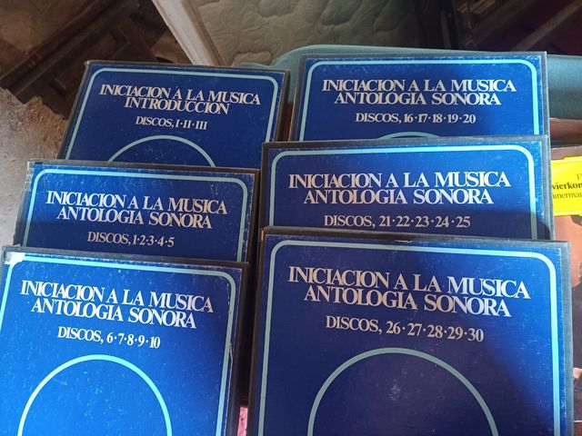 Dischi in vinile Dischi in vinile.