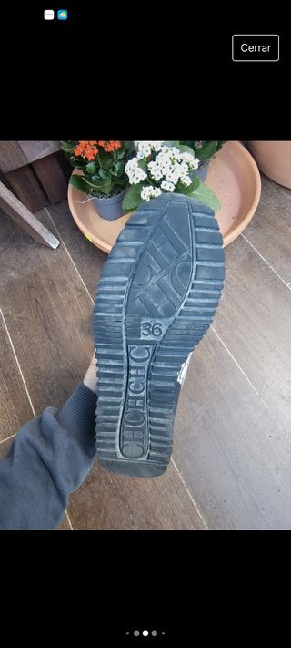 Deportiva Carolina Herrera CH