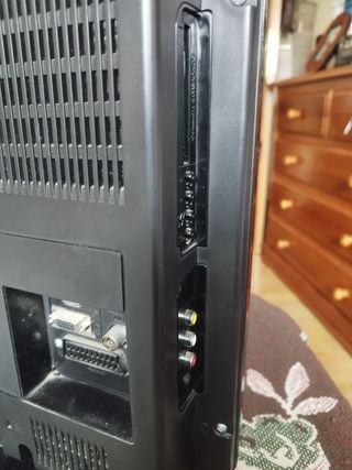 TELEVISIÓN 19 PULGADAS