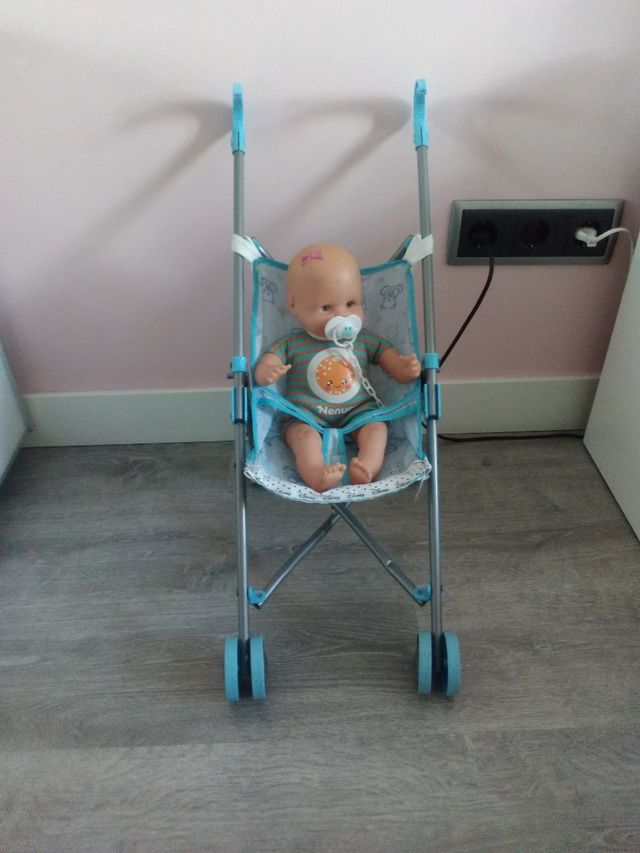 Bebé Nenuco con carrito