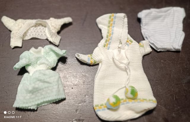 Vestidos de Mariquita Pérez de 21 cm,3€