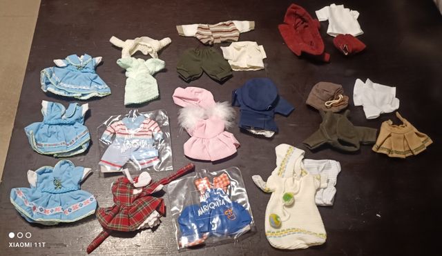 Vestidos de Mariquita Pérez de 21 cm,3€