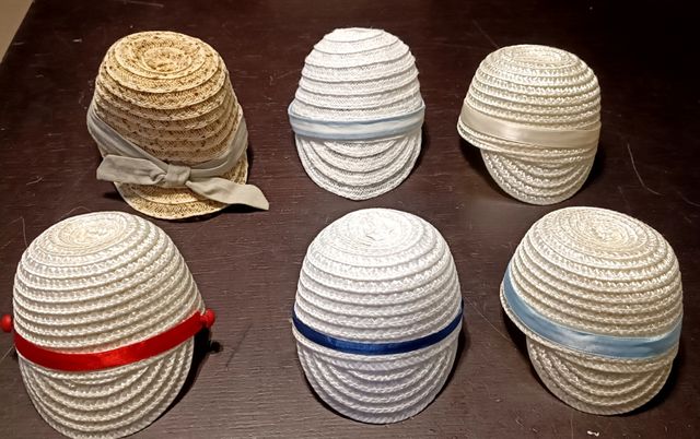 Gorros originales para muñeco Juanin bebe,2€ und