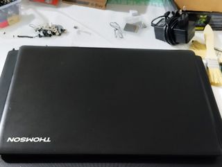 ➤ Portátil de última generación fino y ligero