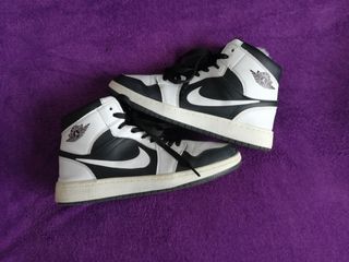 NIKE AIR JORDAN