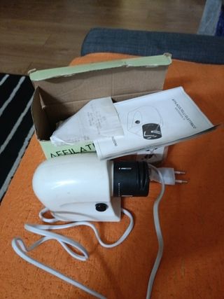 Affila cortelli eletrico