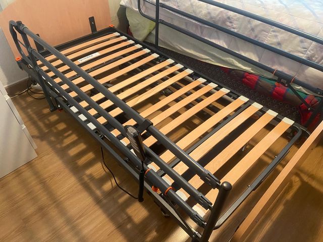 CAMA ARTICULADA MARCA GERIALINE CON CARRO ELEVADOR