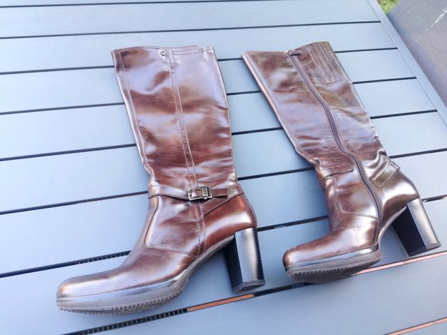 Stivali alti cuoio testa di moro