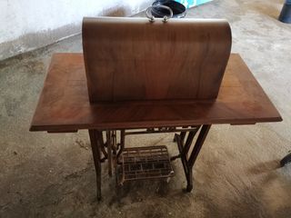 Máquina antigua de coser ALFA