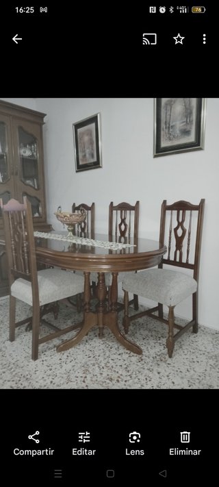 Mesa de comedor extensible y 4 sillas