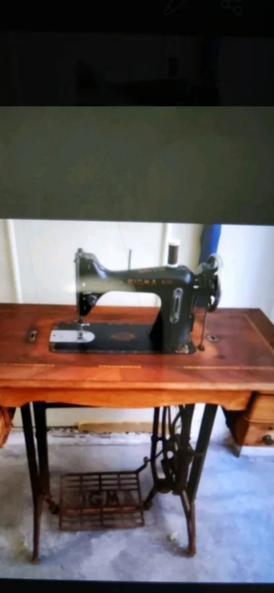 Máquina coser Sigma.