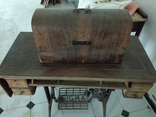 Máquina coser Sigma.