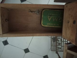 Máquina coser Sigma.