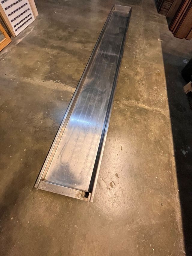 Bandeja inoxidable larga