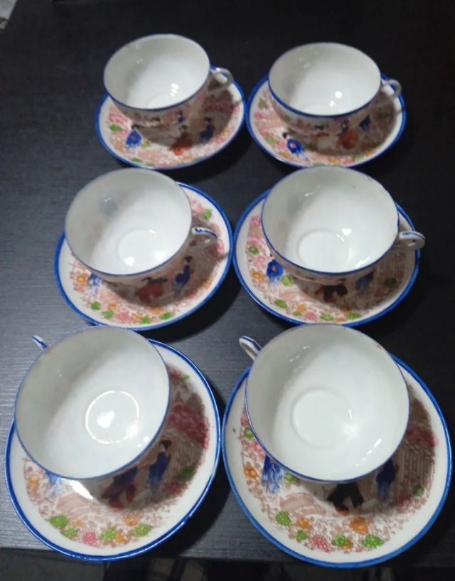 6 tazas y platos porcelana