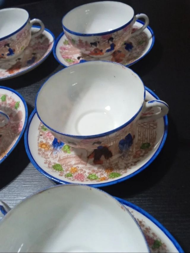 6 tazas y platos porcelana