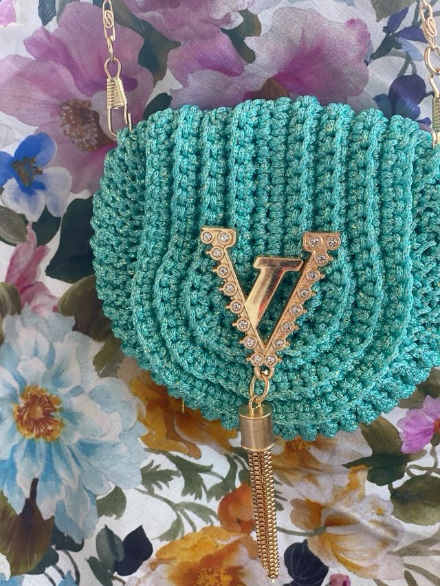 Pochette ad uncinetto