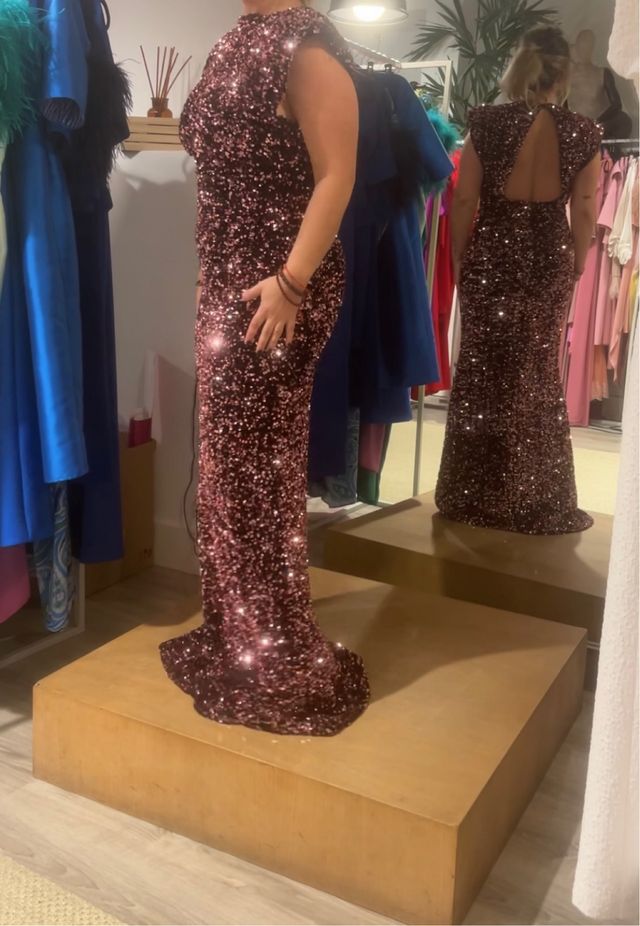 Vestido fiesta de lentejuelas puesto en 1 ocasion