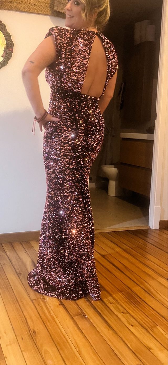 Vestido fiesta de lentejuelas puesto en 1 ocasion