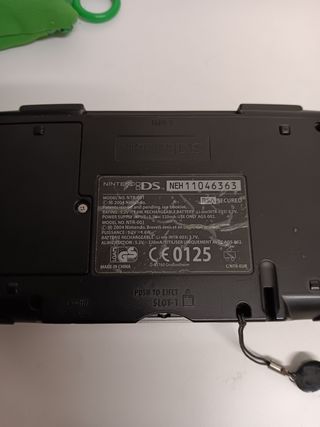 Nintendo DS gris + Juegos