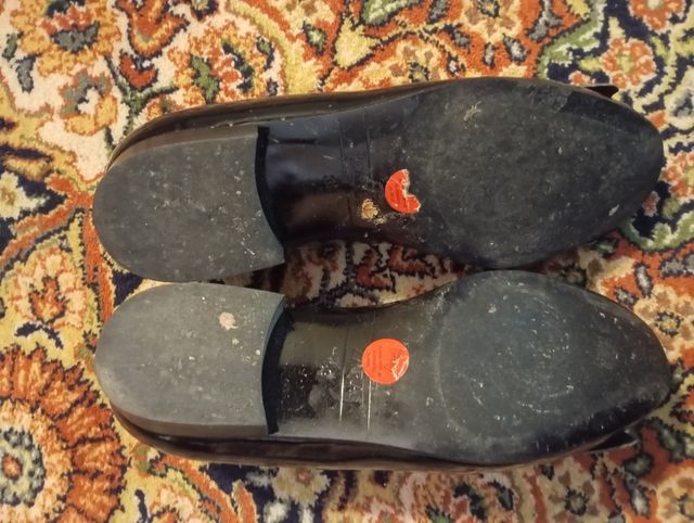 Zapato Zara charol negro talla 38