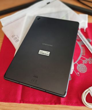 Samsung Galaxy Tab 6 lite y accesorios 