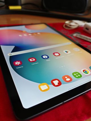 Samsung Galaxy Tab 6 lite y accesorios 