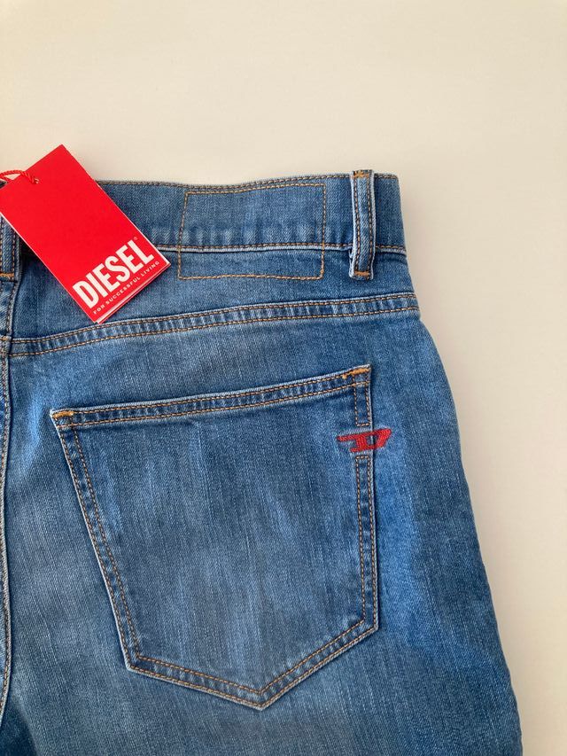 Diesel D-Strukt. Pantalón vaquero slim. W32 L34