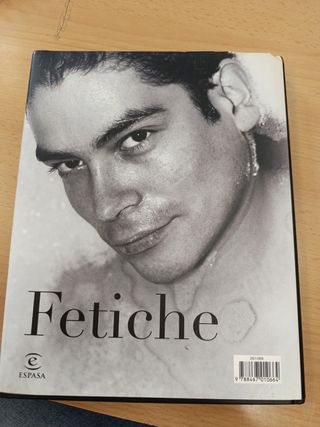 Fetiche Boris Izaguirre