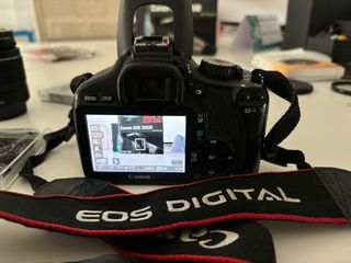 Canon EOS 550D y obj Canon 28-135