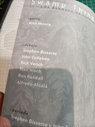 Swamp thing, una bandada de cuervos.