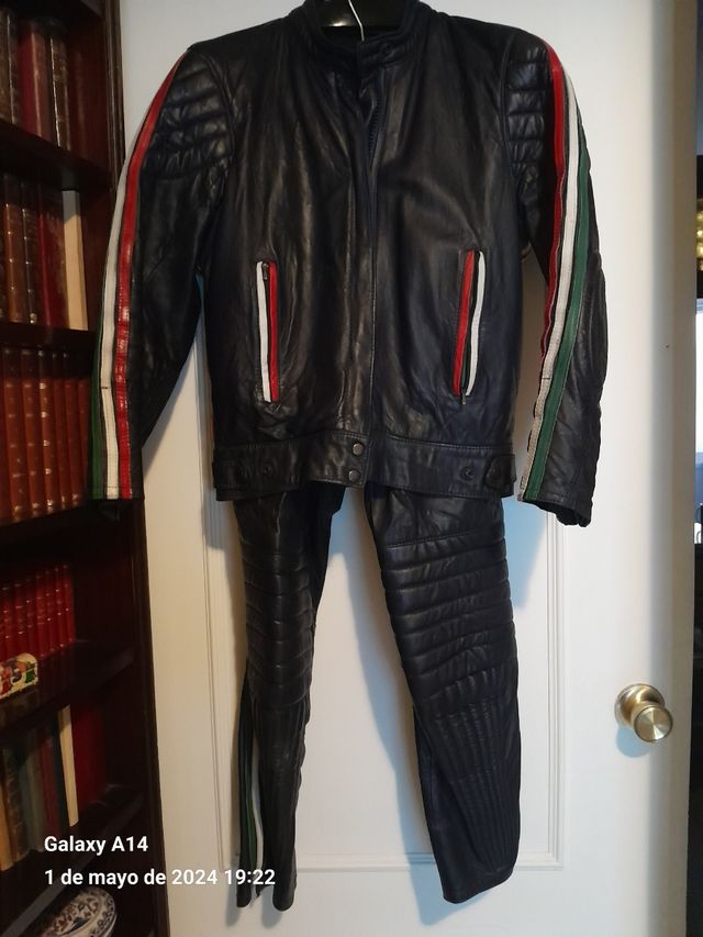 Mono motorista mujer