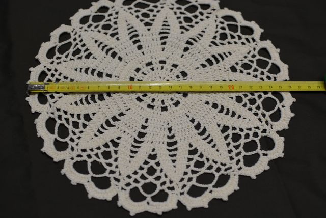 Centrino sottopiatto fatto a mano diametro 26