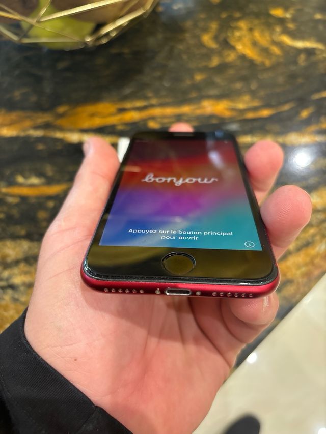 APPLE IPHONE SE 128 gb rojo