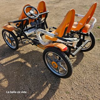 Cuatriciclo cuadriciclo, coche de pedales