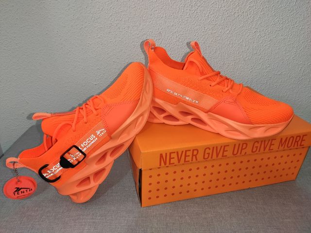 Zapatillas Tenth t.40 nuevas