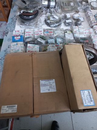 Lote de recambios y repuestos tractor agrícola