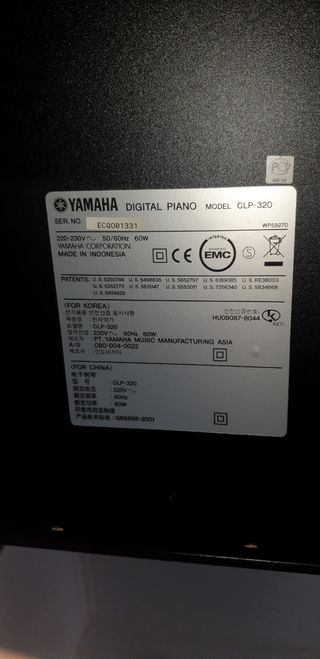 Piano Yamaha Electrico Pared